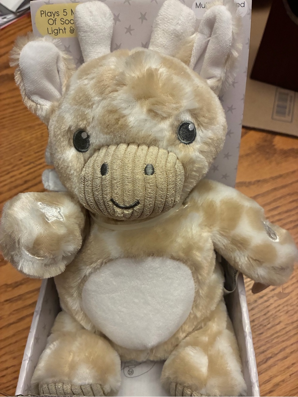 Dream Gro Giraffe Light & Lullaby Soother Plush - new and ready to gift!